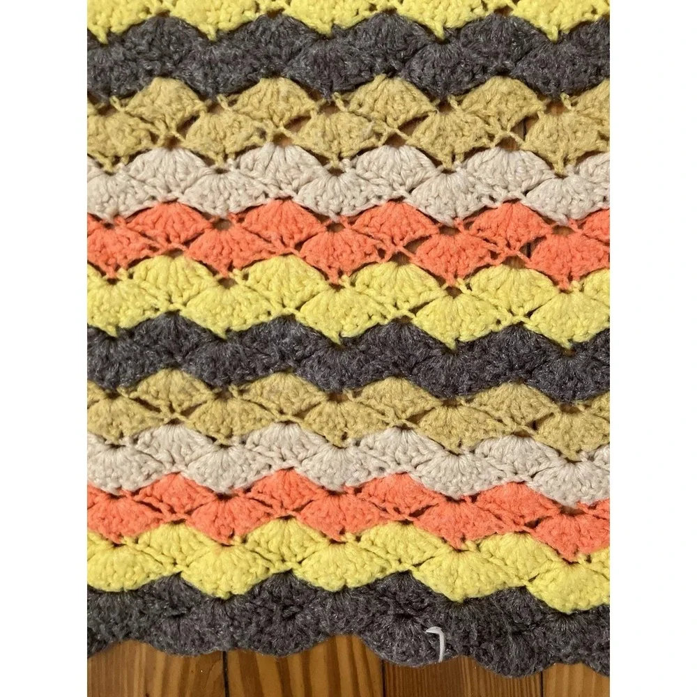 Vintage Afghan Blanket Crochet‎ Shell Grannycore 70s Gold 90x60 Large Whimsigoth